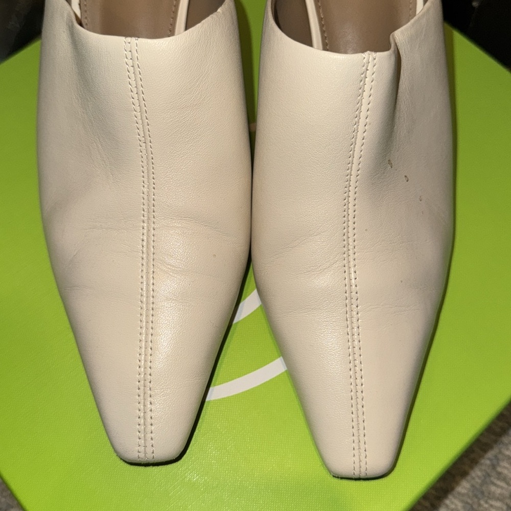 CREAM SAM EDELMAN HEELED BOOTS BAREL WORN GUC